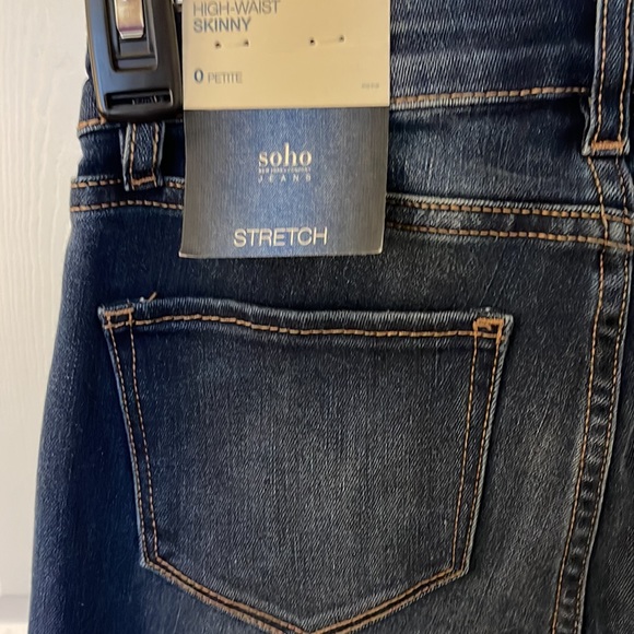 New York & Co Jeans - Picture 4 of 6